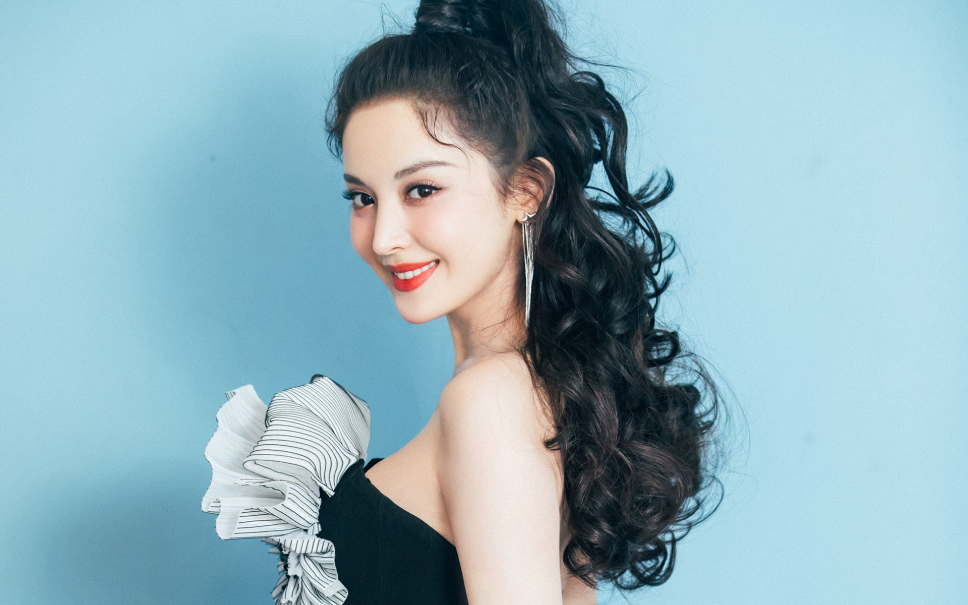 高水平自由泳转身入水时间分析，自由泳平式转身